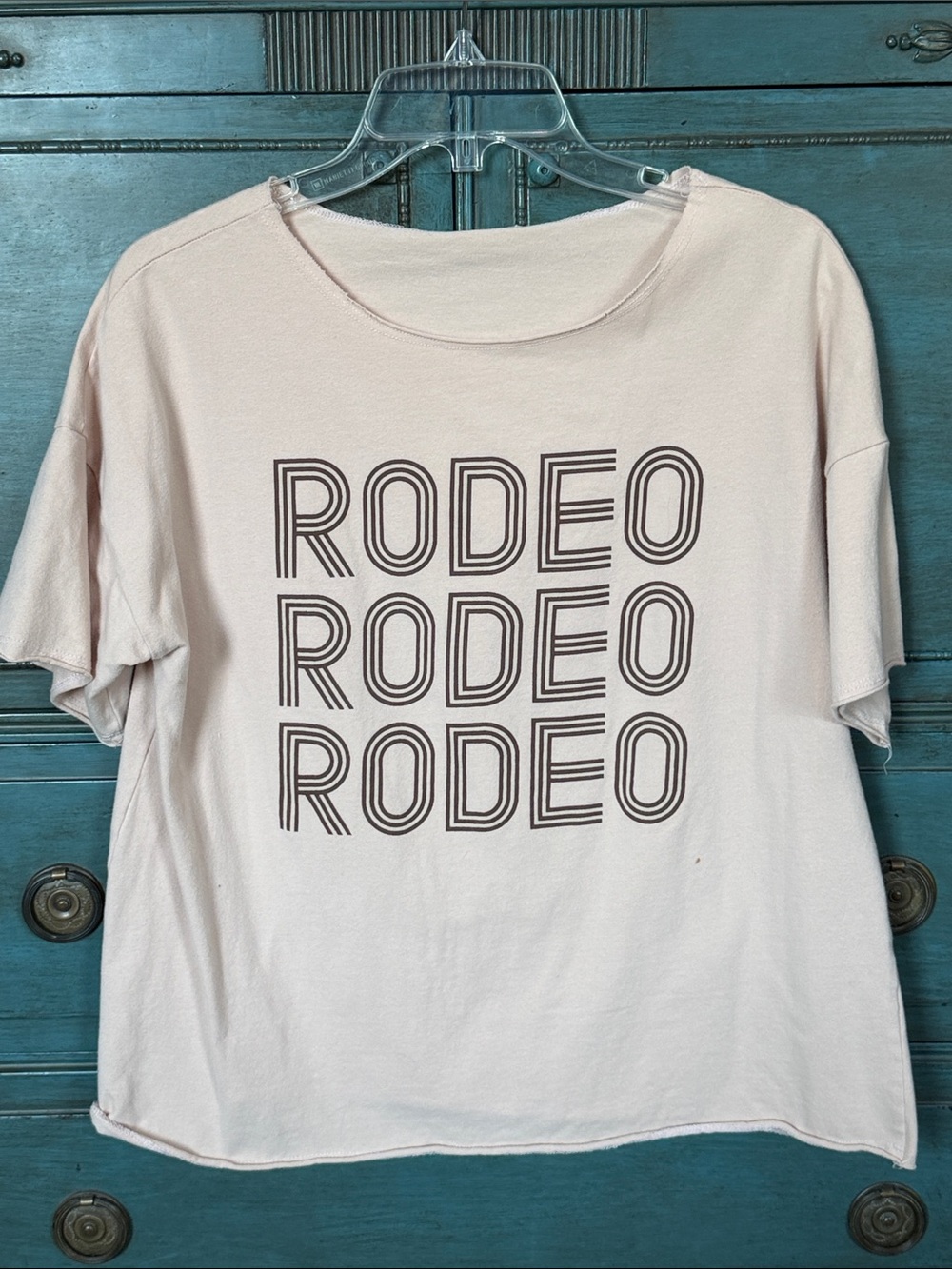 altar’d state Women’s Rough Edge Rodeo Graphic Tee - Light Peach Size M